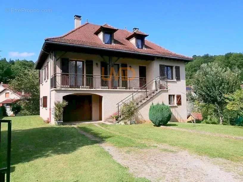 Maison à AUBIN