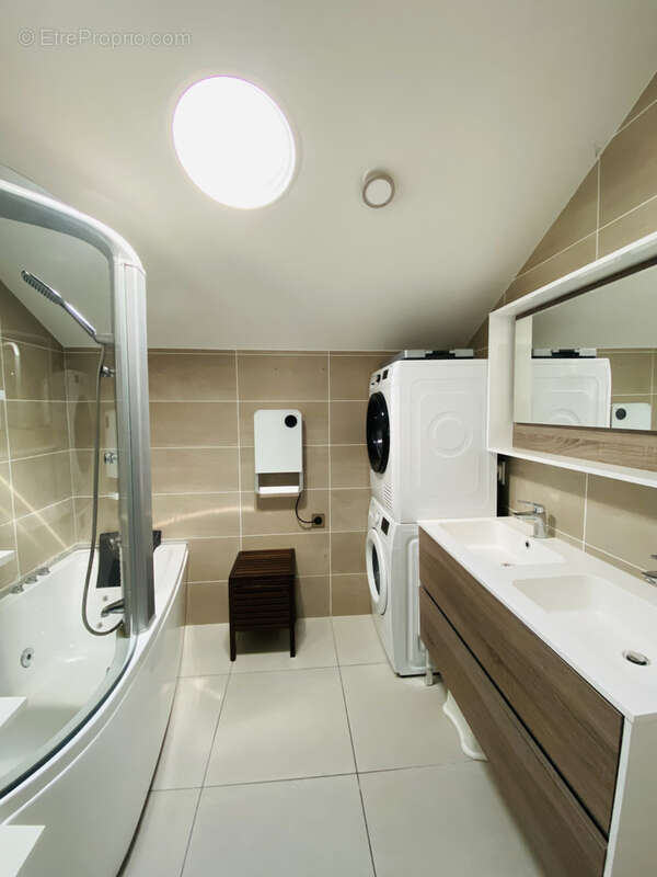 Appartement à CRAPONNE