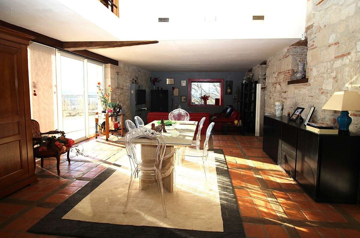 Maison à MALAUSE