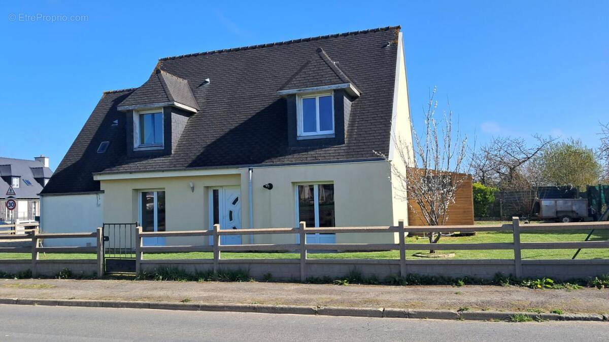 Maison à DOL-DE-BRETAGNE