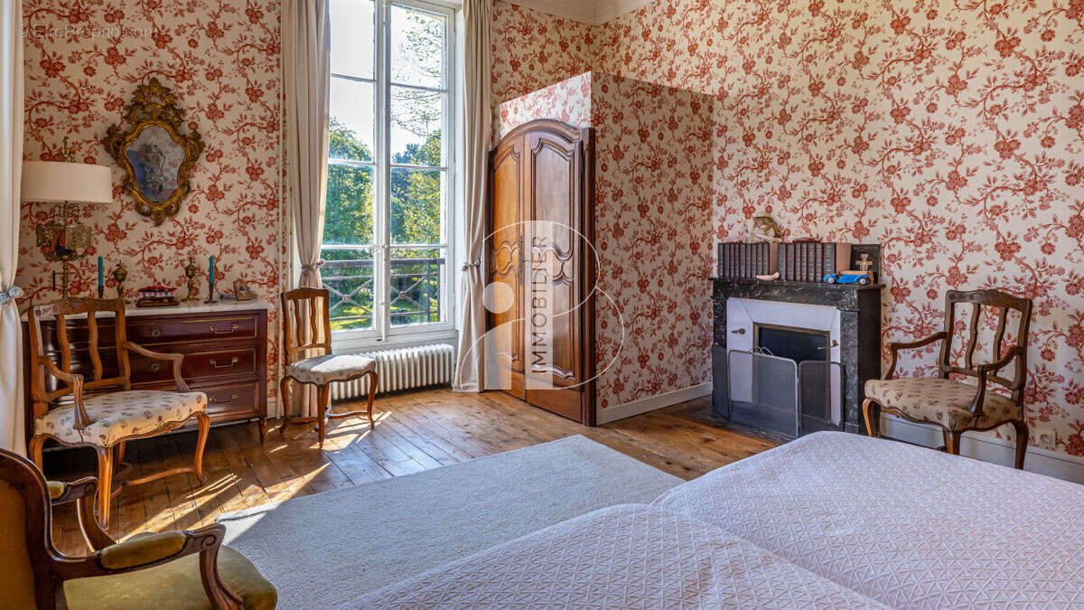 Maison à FONTAINEBLEAU