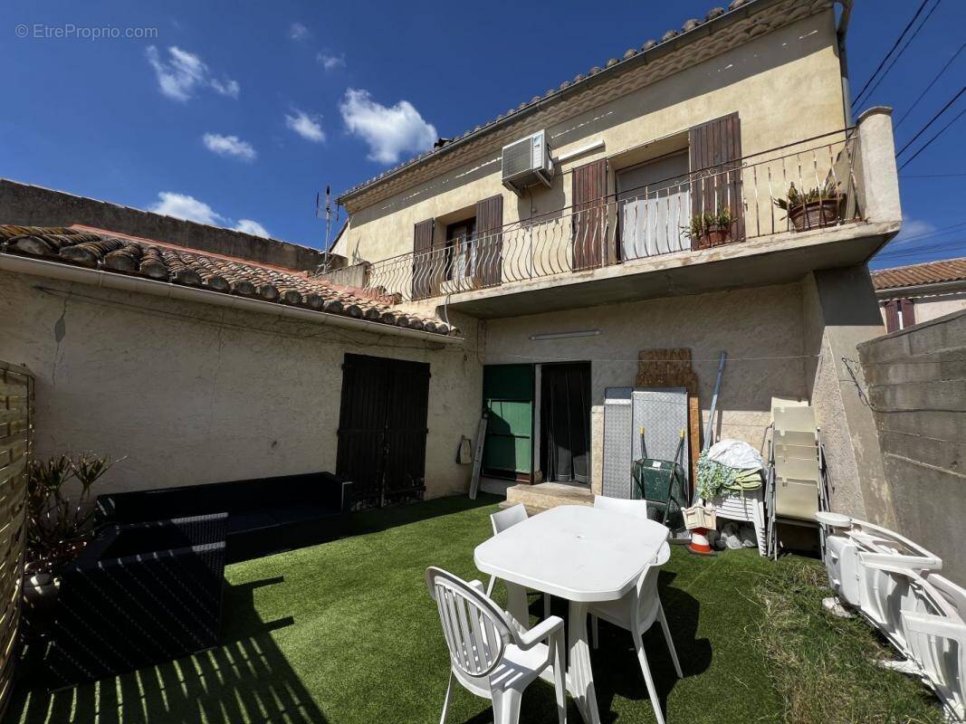 Maison à SAINT-GILLES