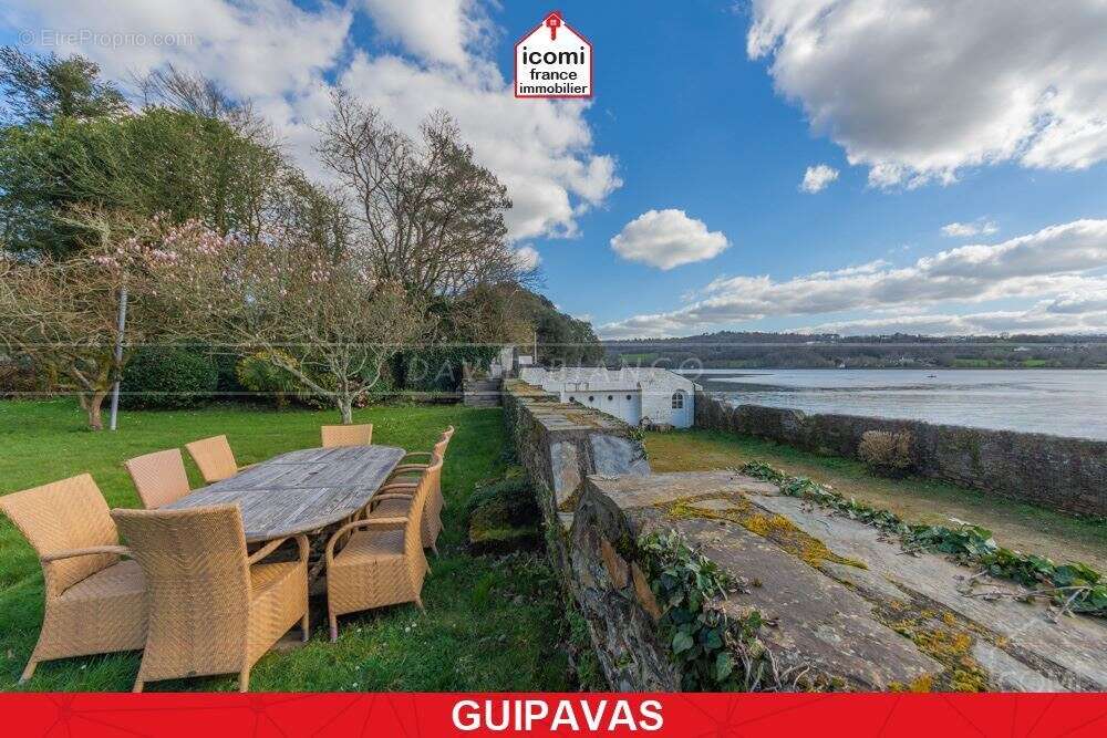 Maison à GUIPAVAS