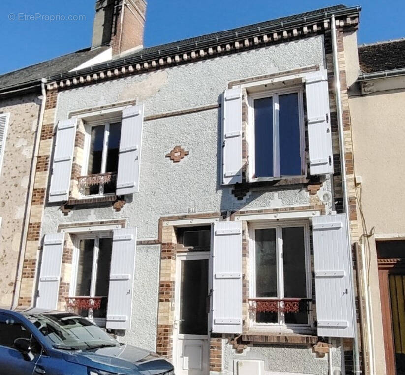 Maison à BROU