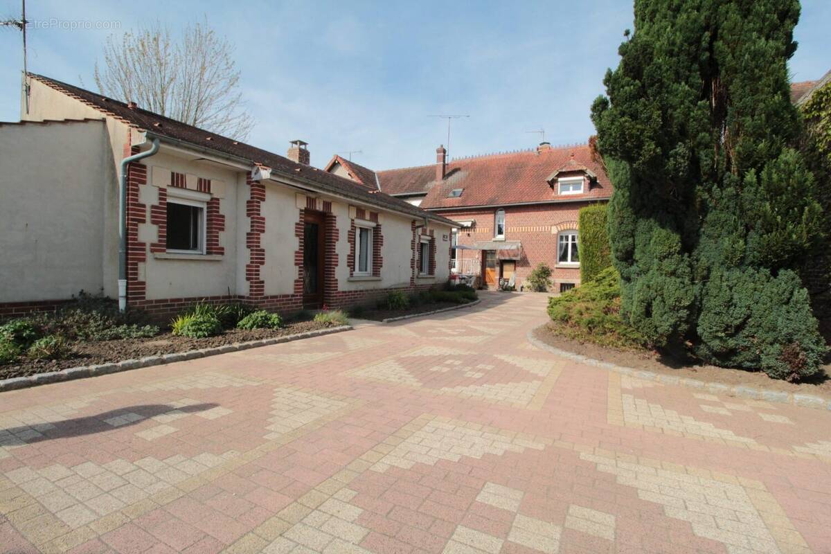 Maison à CHOISY-AU-BAC