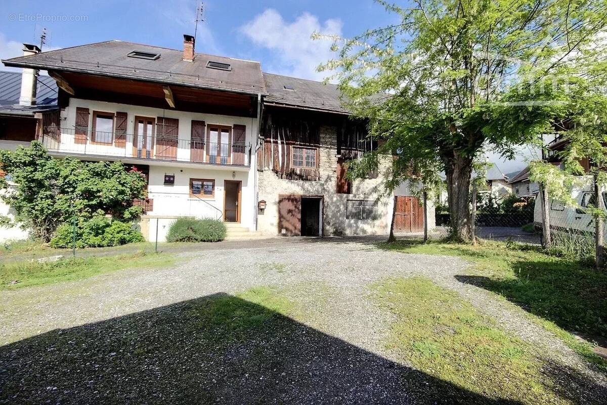 Maison à SAINT-PIERRE-D&#039;ALBIGNY