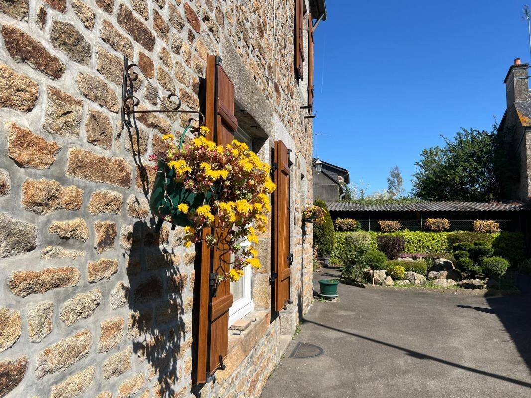 Maison à MARCEY-LES-GREVES