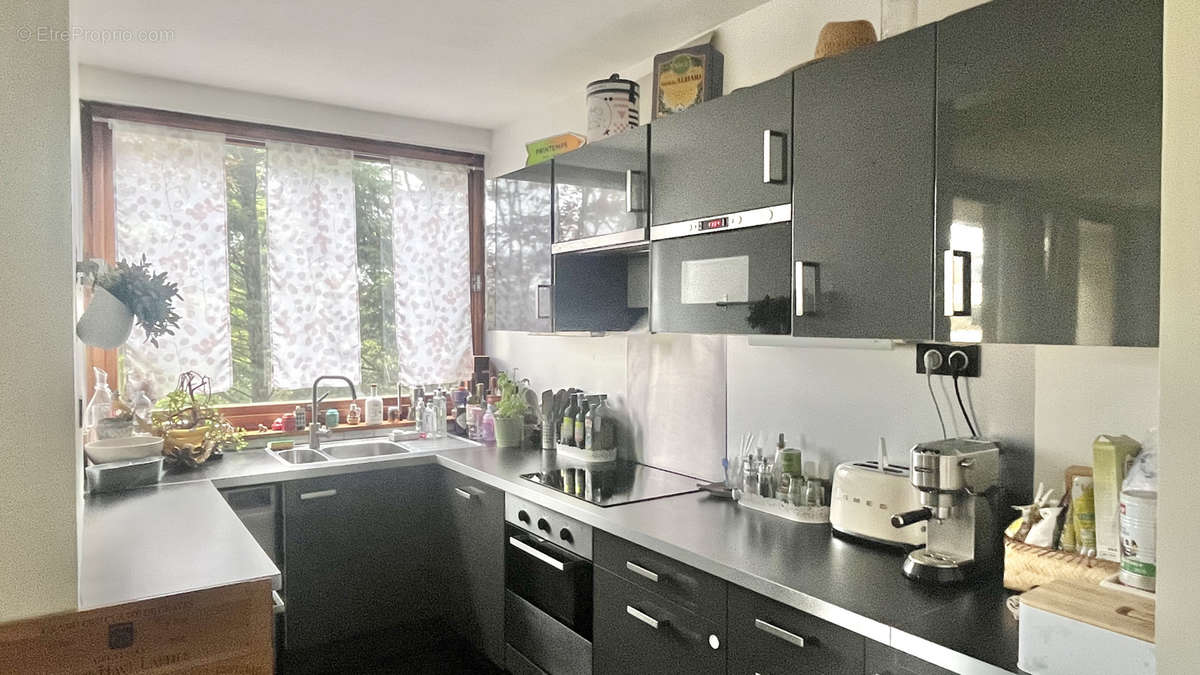 Appartement à LA CELLE-SAINT-CLOUD
