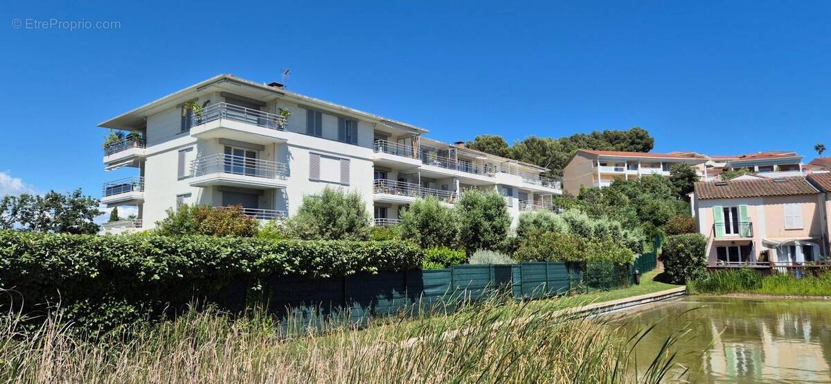 Appartement à LE CANNET
