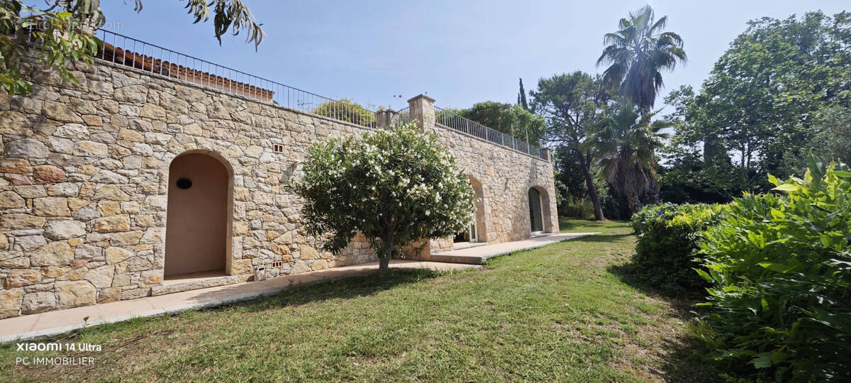 Maison à FAYENCE