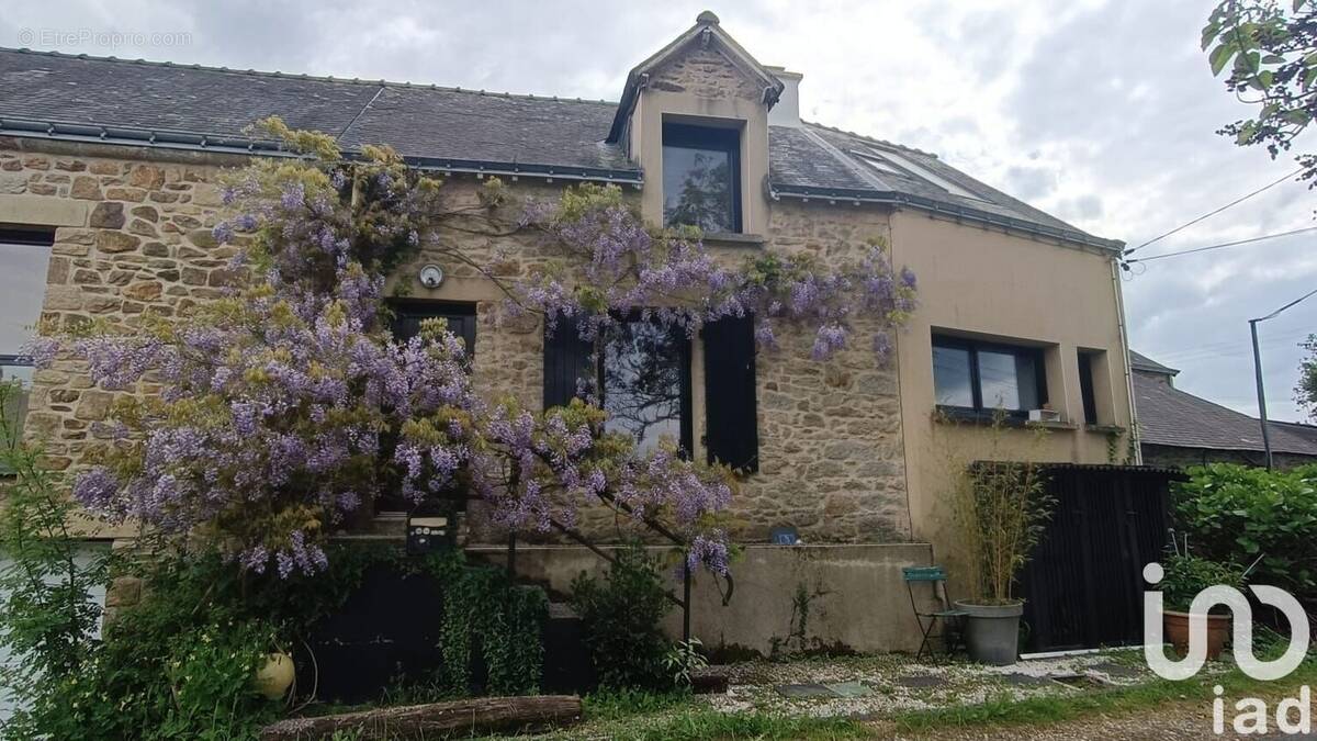 Photo 1 - Maison à LA TRINITE-SURZUR