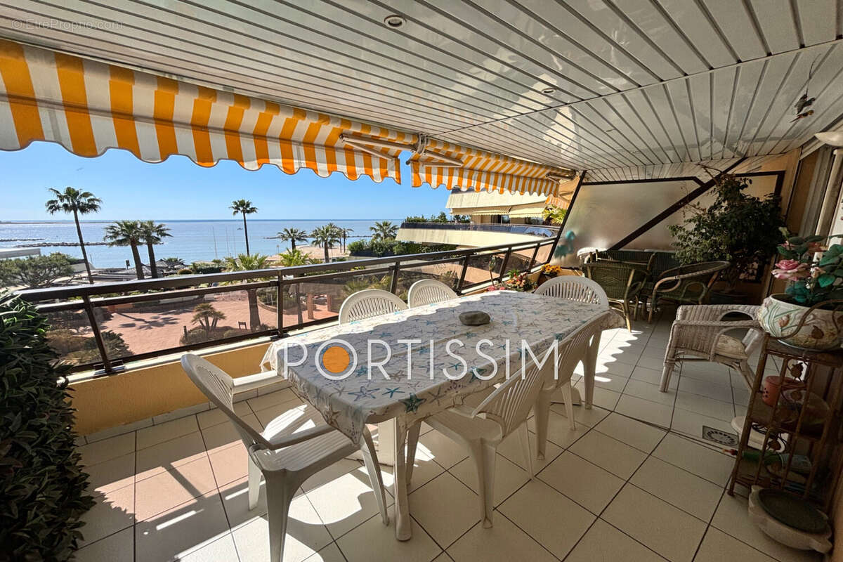 Appartement à SAINT-LAURENT-DU-VAR