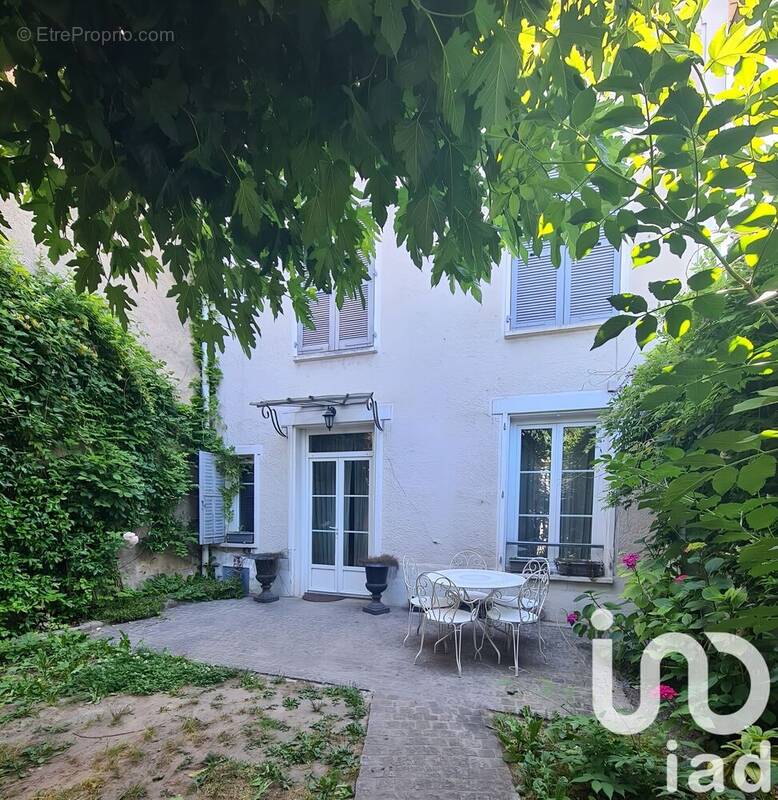 Photo 1 - Maison à MORET-SUR-LOING