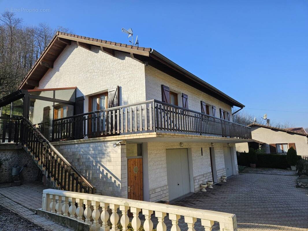 Maison à RENAGE