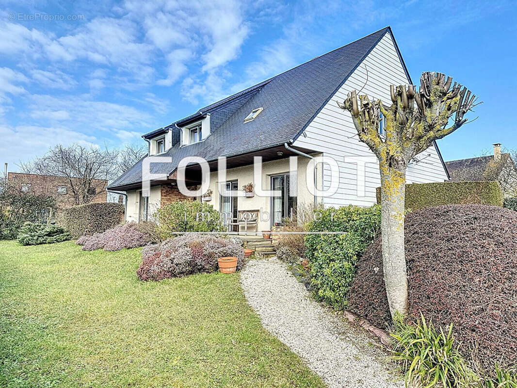 Maison à COURSEULLES-SUR-MER