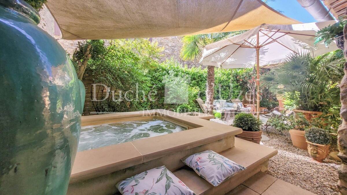 Photo 1 - Maison à BARJAC
