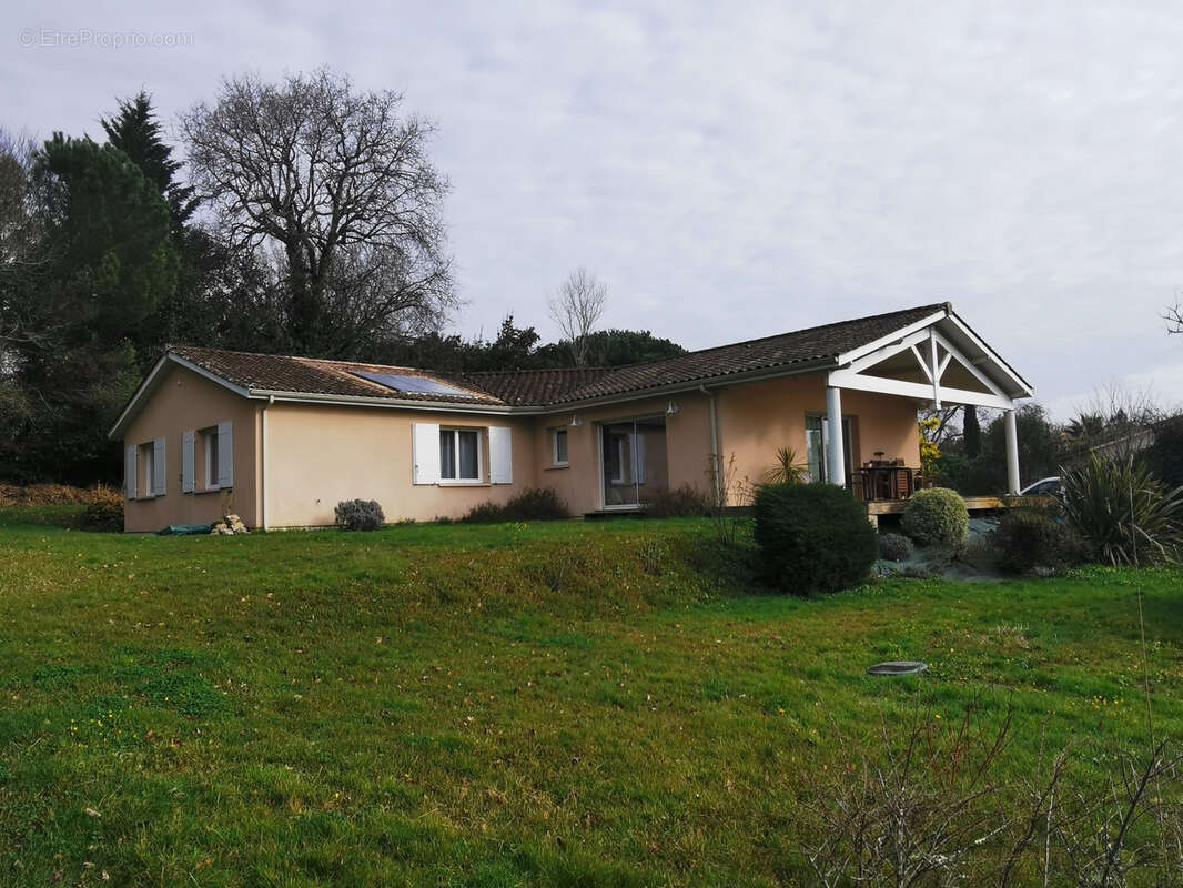 Maison à CARIGNAN-DE-BORDEAUX