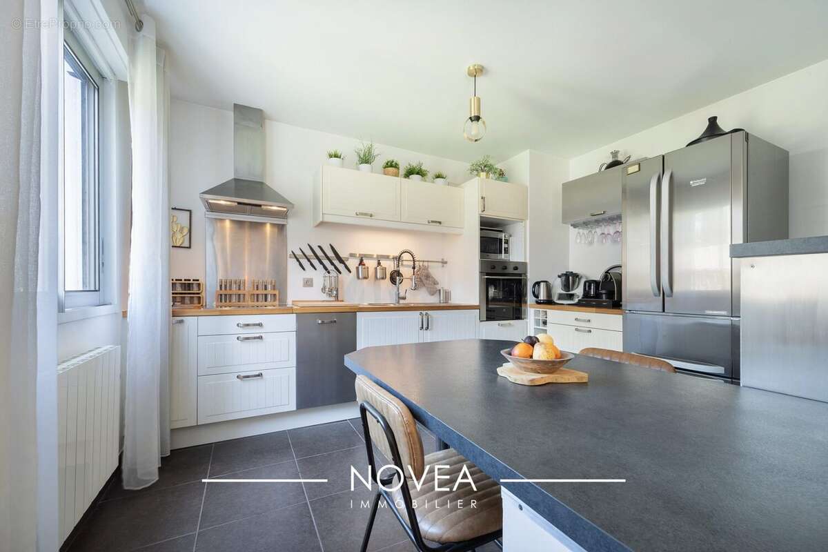 Appartement à LYON-9E