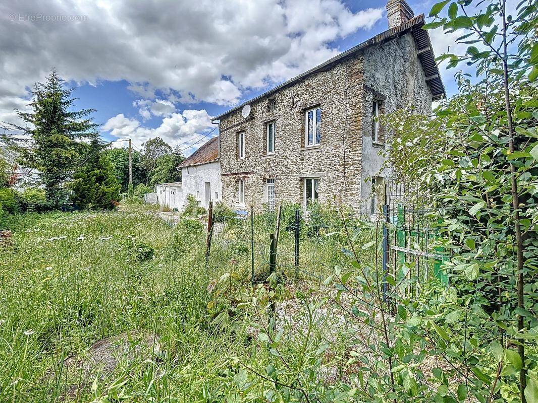 Maison à CAUMONT-L&#039;EVENTE