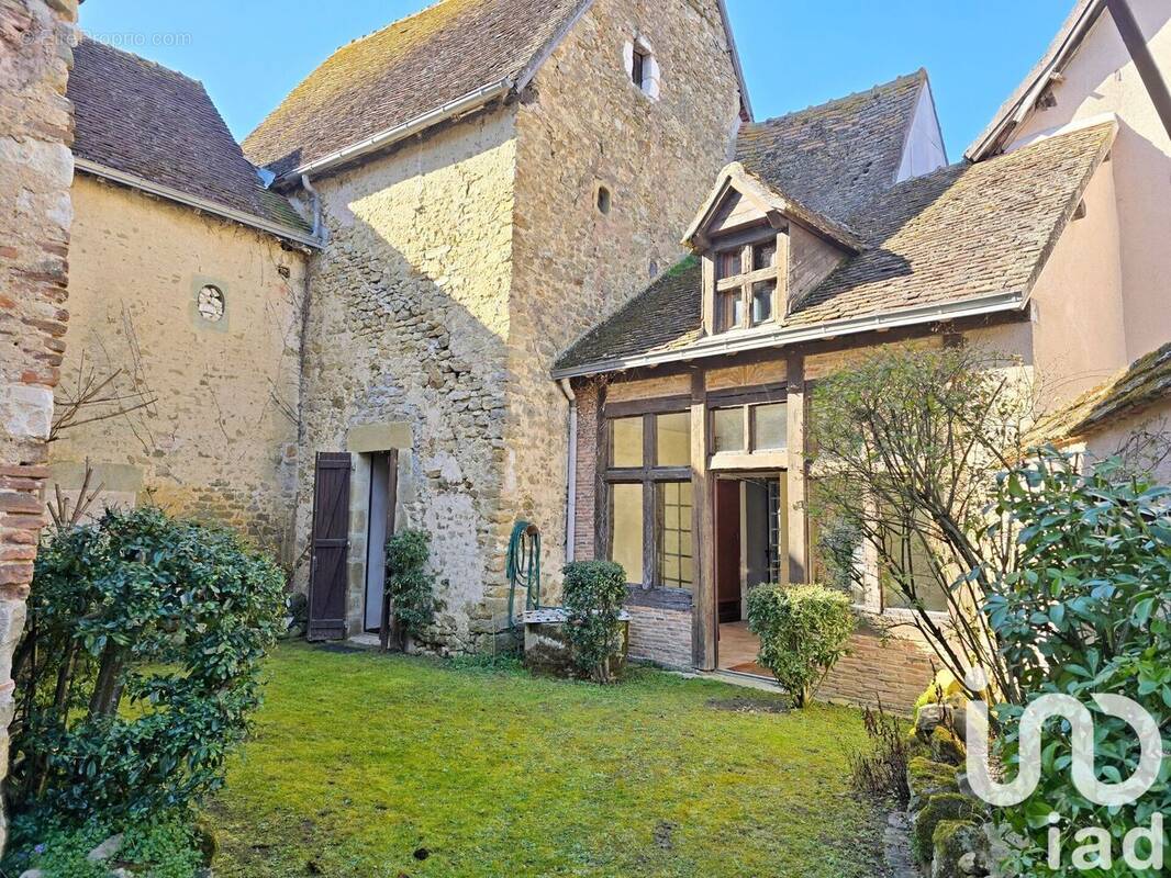 Photo 1 - Maison à LEVROUX