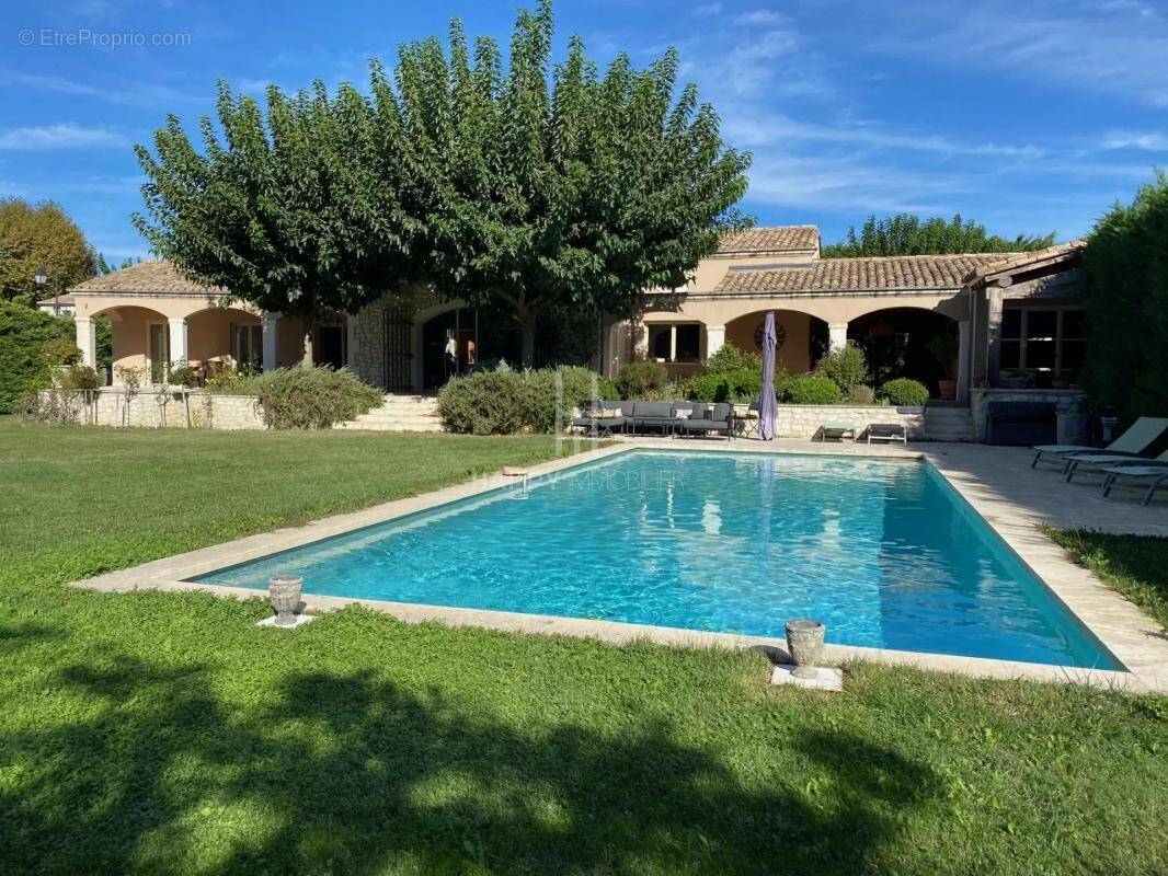 Maison à MAUSSANE-LES-ALPILLES