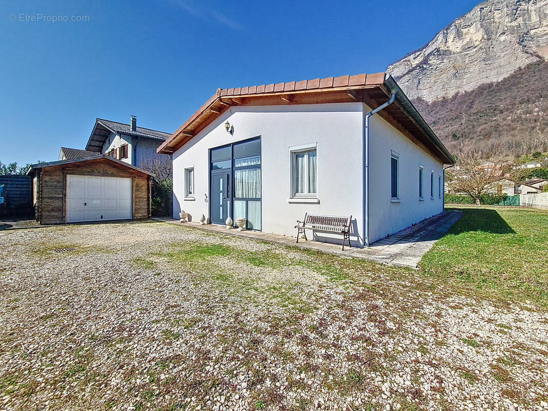 Maison à LUMBIN