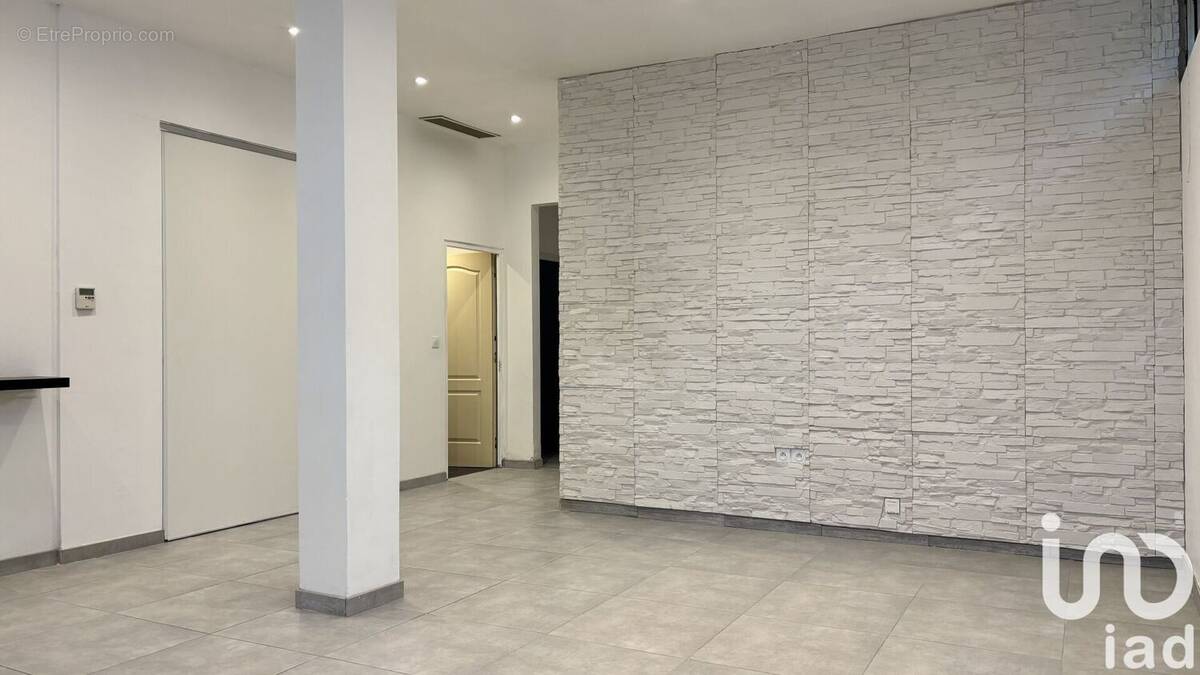 Photo 1 - Appartement à MARSEILLE-12E