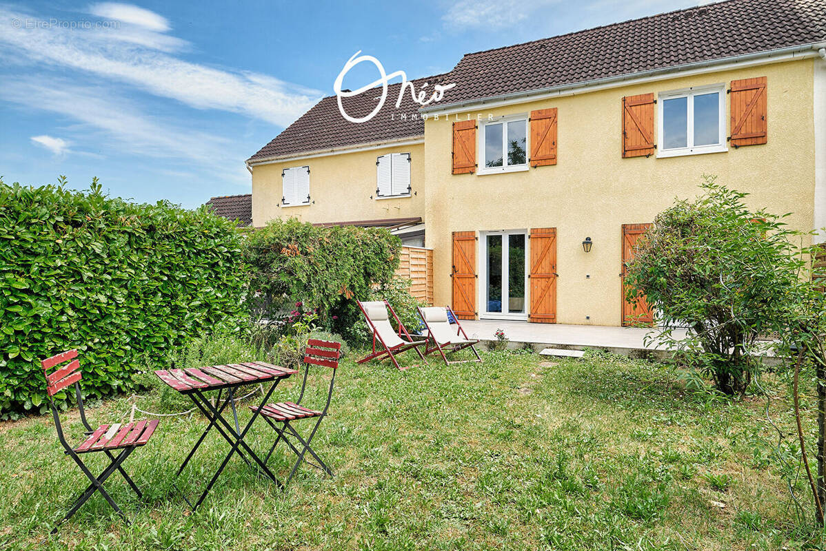 Maison à LA VERPILLIERE