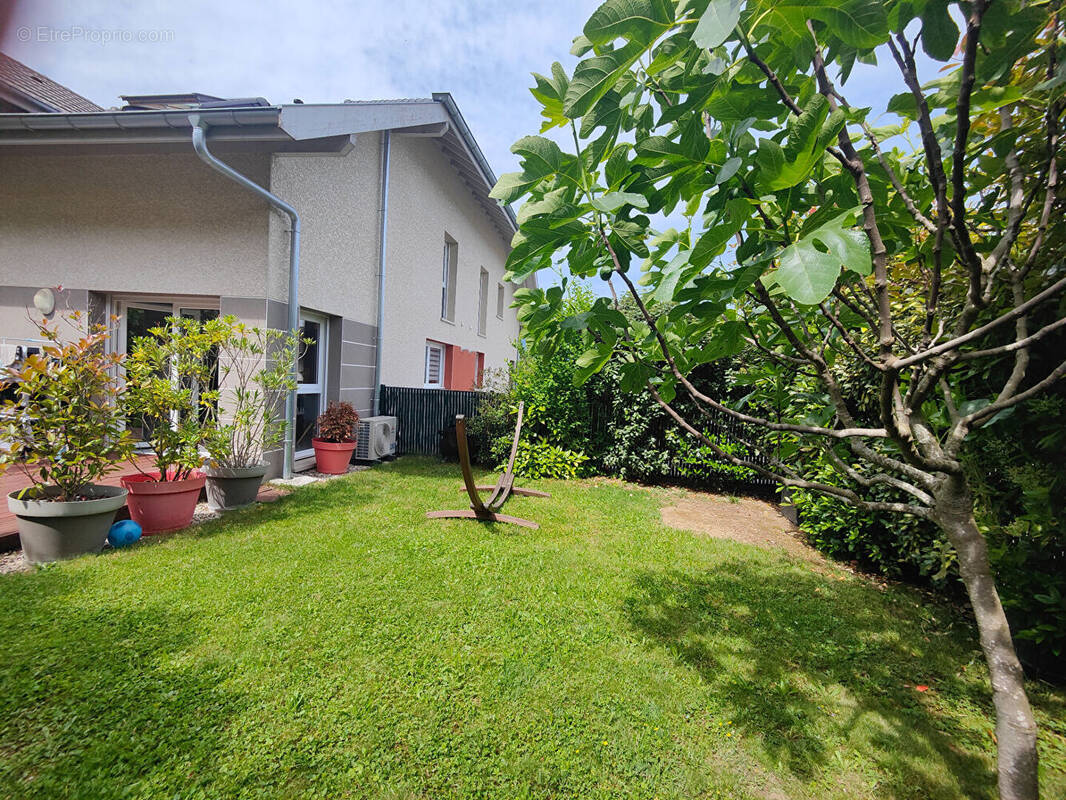 Appartement à DRUMETTAZ-CLARAFOND