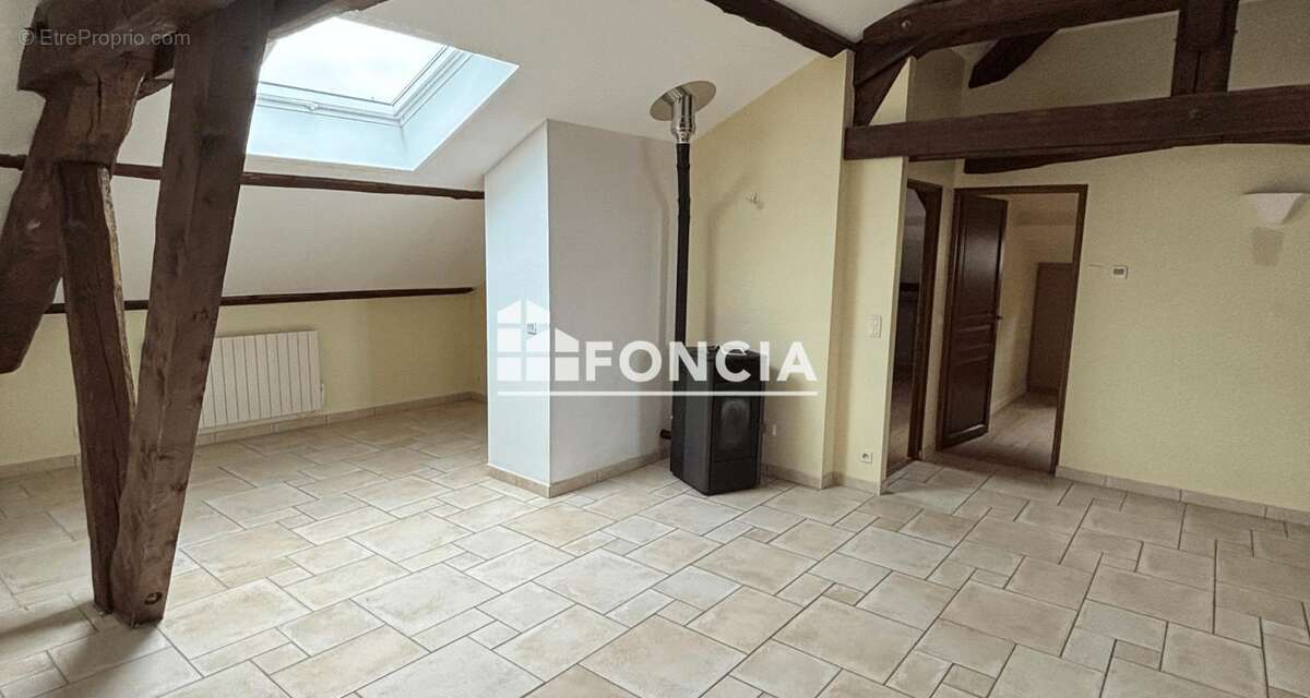 Appartement à FROGES