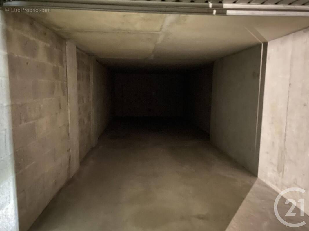 Parking à LYON-3E