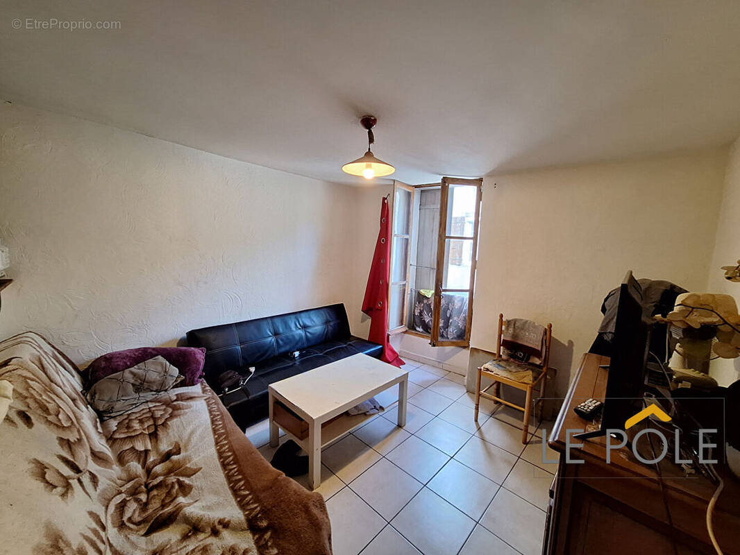 Appartement à PIERRELATTE