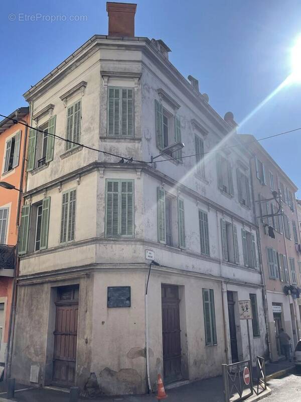 Maison à VALLAURIS