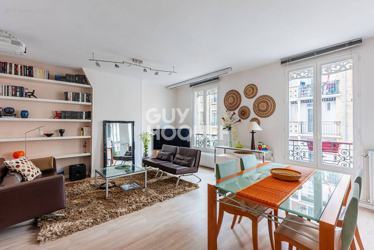 Appartement à PARIS-12E
