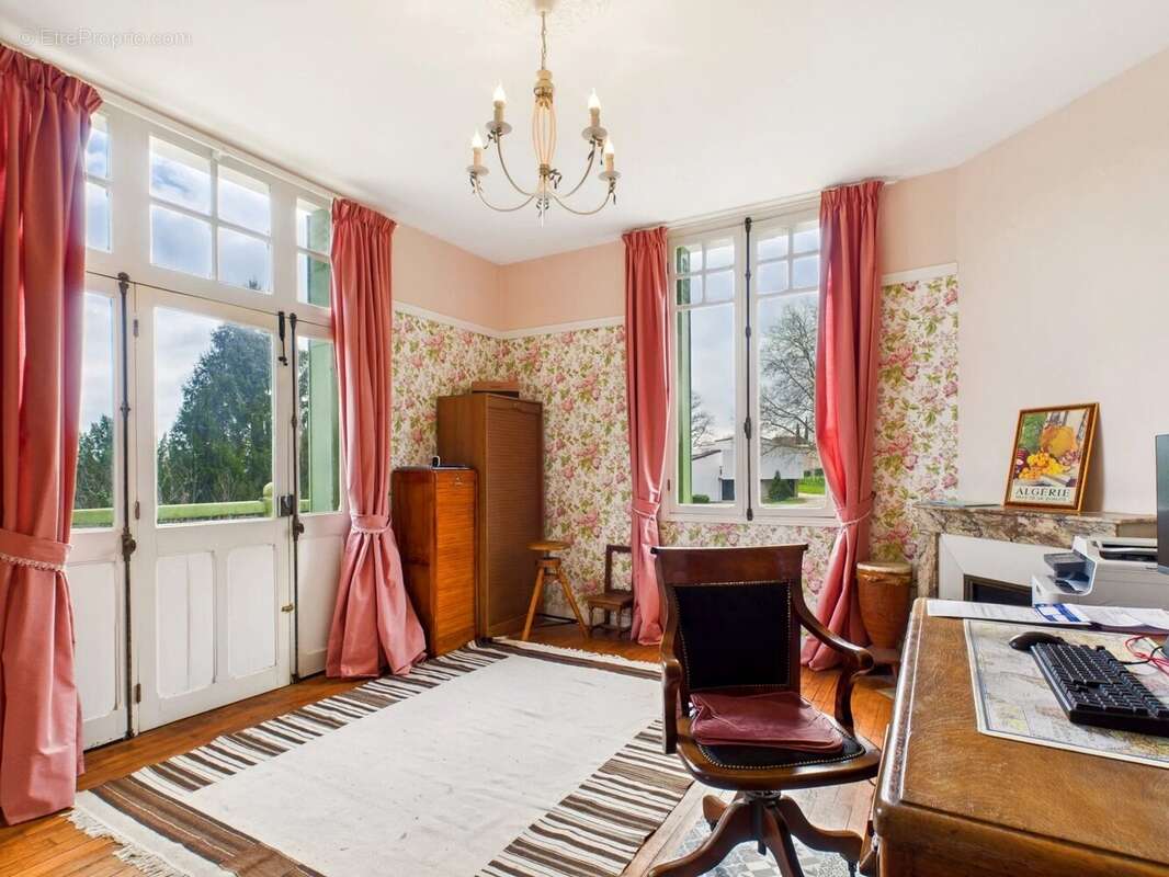 Maison à NONTRON