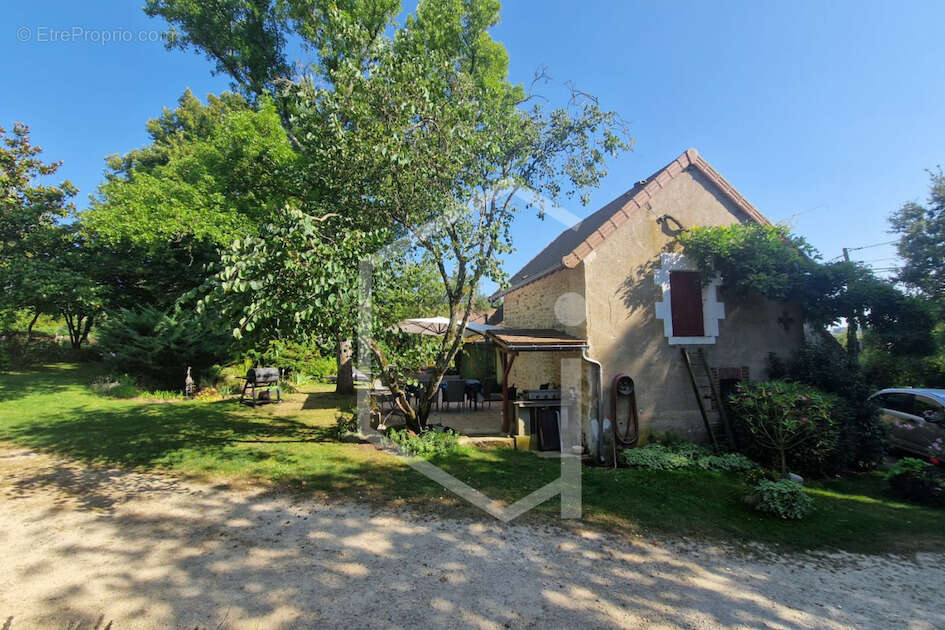 Maison à MENETOU-RATEL
