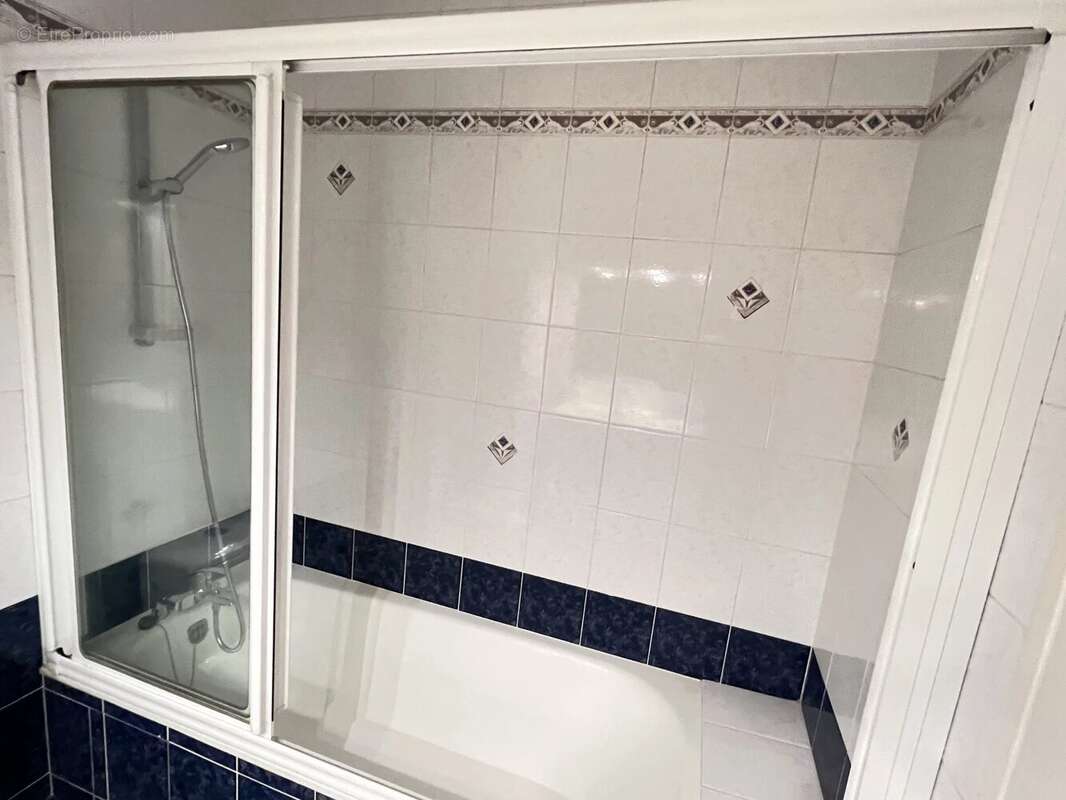 Appartement à PARIS-19E