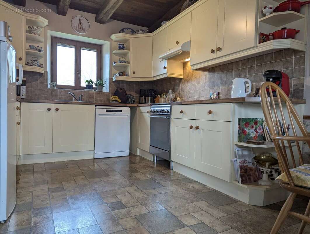 Appartement à LATHUS-SAINT-REMY