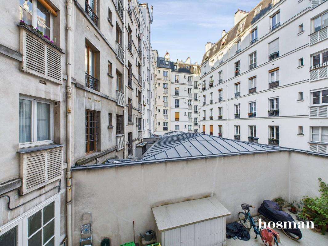 Appartement à PARIS-10E