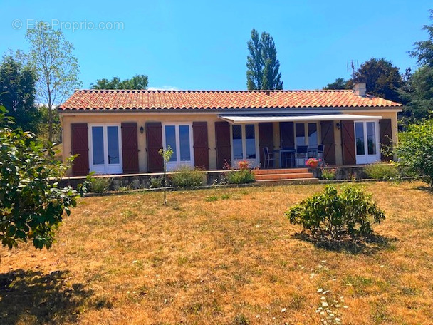Maison à CAUDEVAL