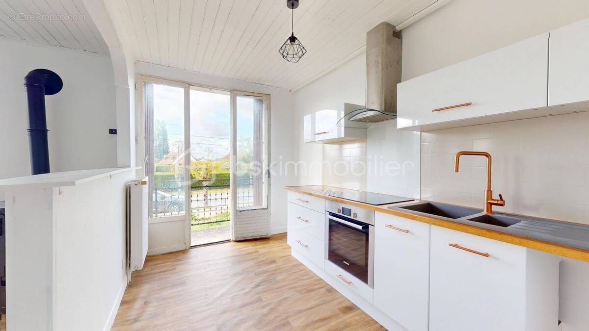 Maison à LEVET