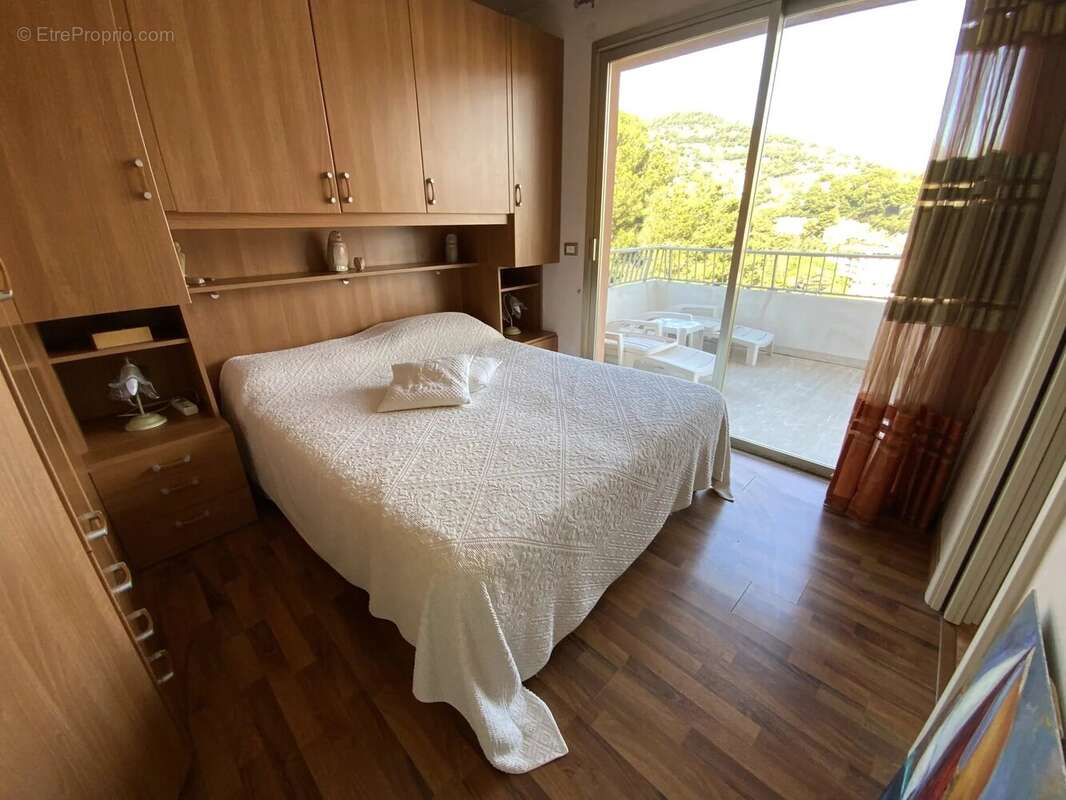 Appartement à ROQUEBRUNE-CAP-MARTIN