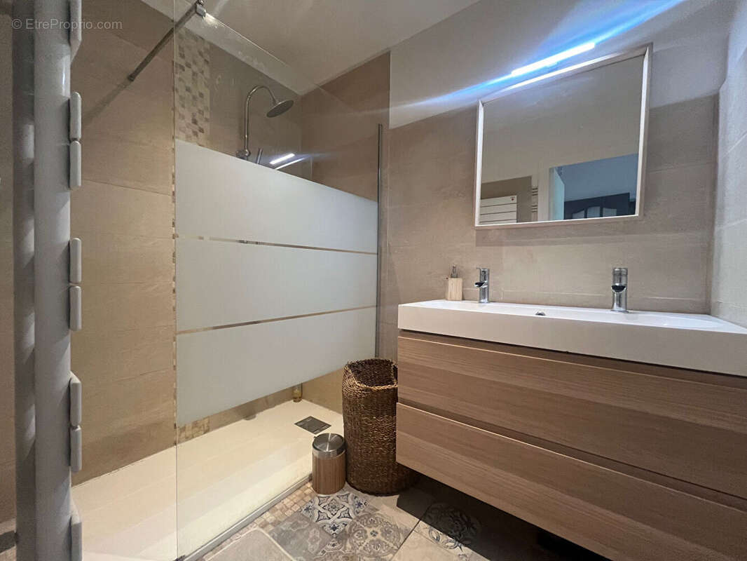 Appartement à DARDILLY