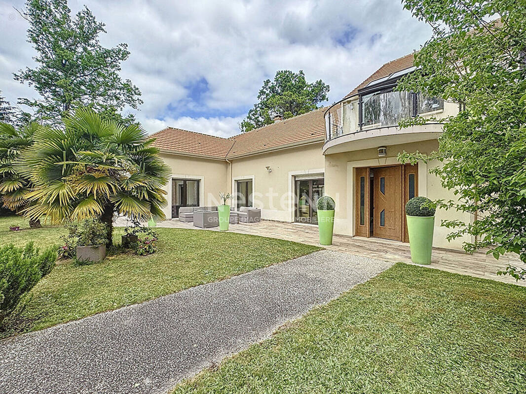 Maison à LAMORLAYE