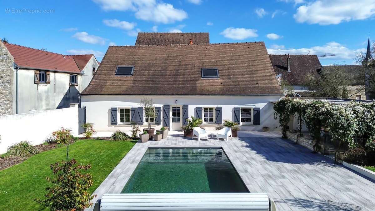 Maison à NUITS-SAINT-GEORGES