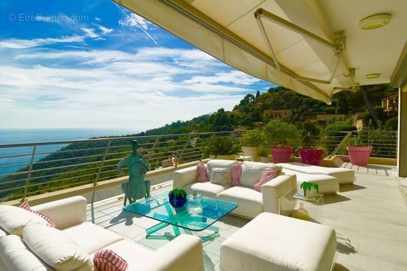 Appartement à EZE
