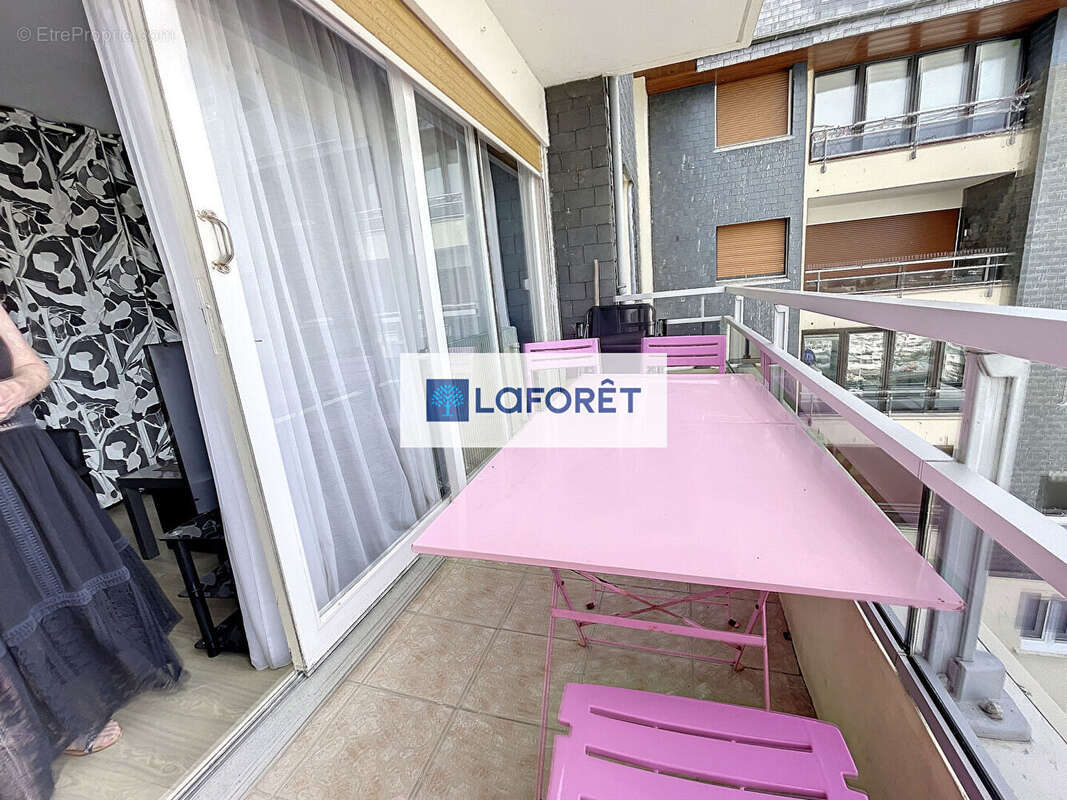 Appartement à COURSEULLES-SUR-MER