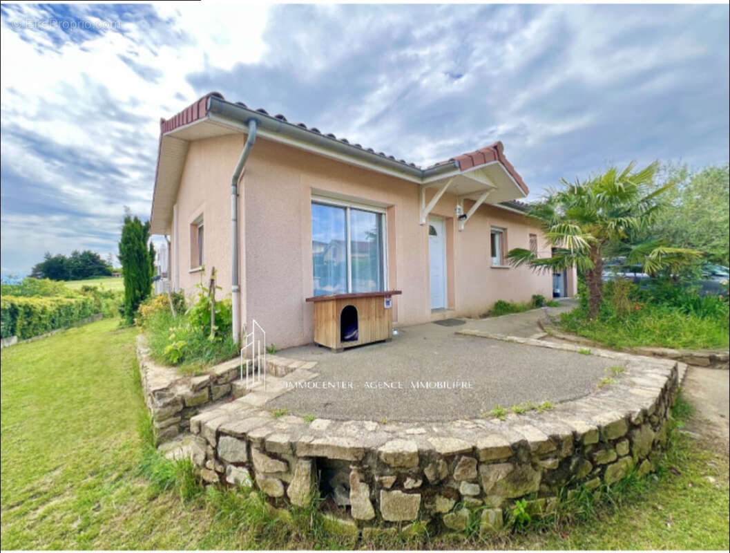 Maison à CONDRIEU