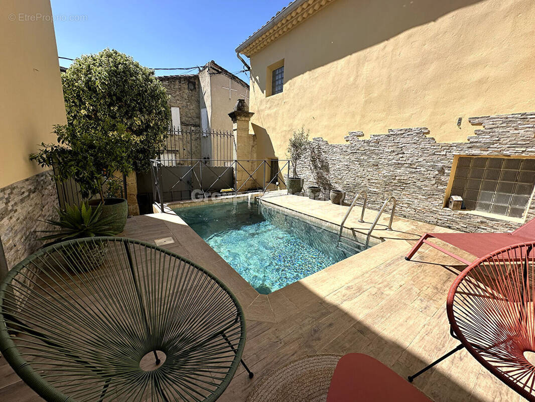 Maison à CAVEIRAC