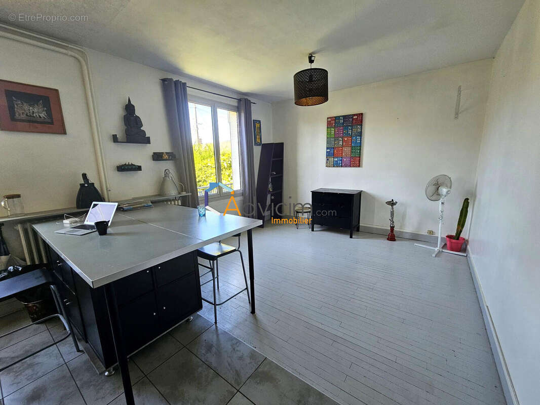 Maison à FLEURY-LES-AUBRAIS